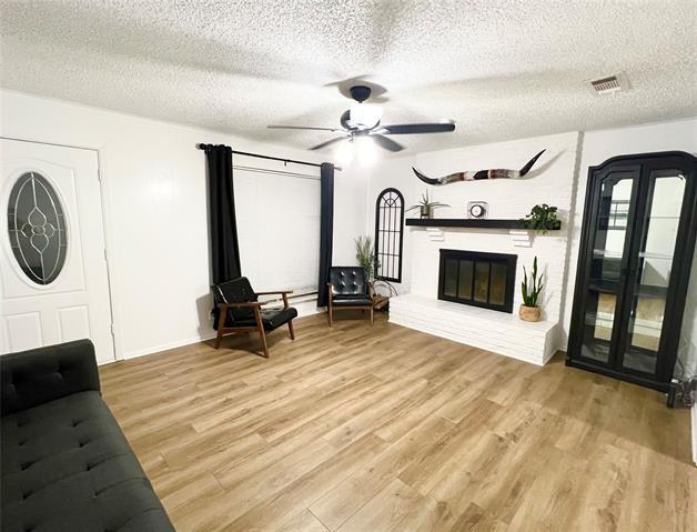 Foto del edificio - 2743 Bonnie Brae St