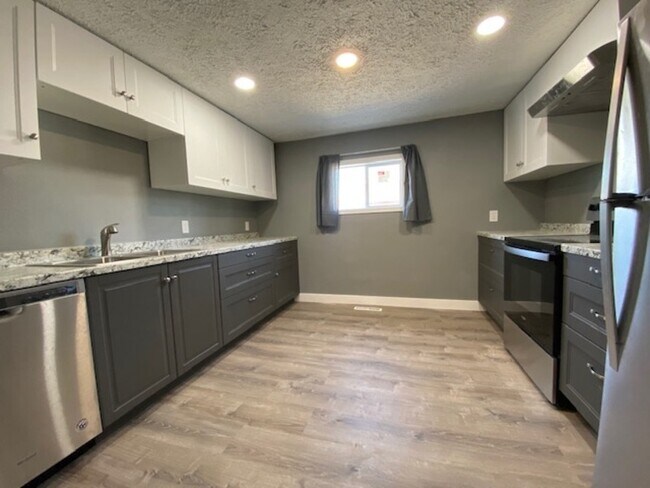 Foto del edificio - 2704-2704 W Boone Ave