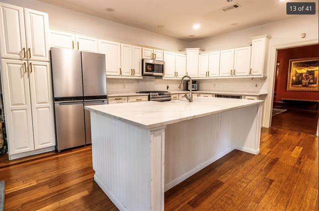 Building Photo - 5201 Reiger Ave