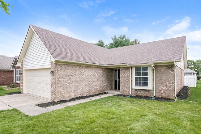 Foto del edificio - 1108 W Southport Rd