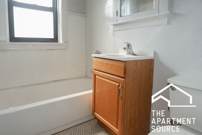 Foto del edificio - 2612 W Gunnison St
