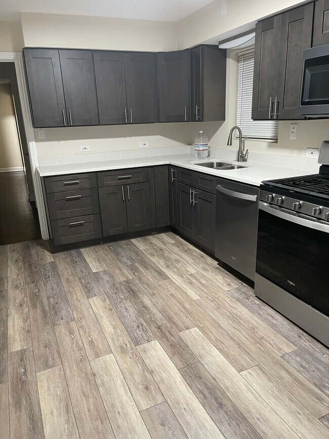 Kitchen-1 - 8732 S Blackstone Ave
