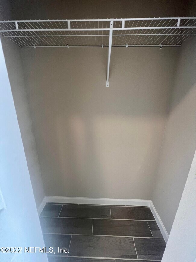 Foto del edificio - 421 Boracay Cir