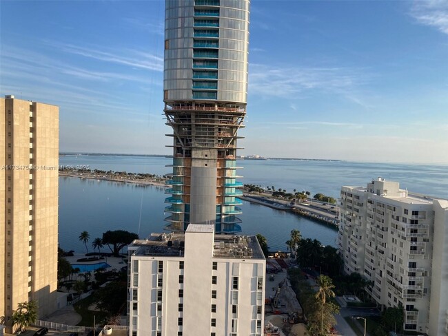 Foto del edificio - 2475 Brickell Ave