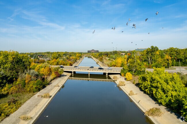 The Rouge River cuts through the northern tip of Allen Park and runs east to the Detroit River.
