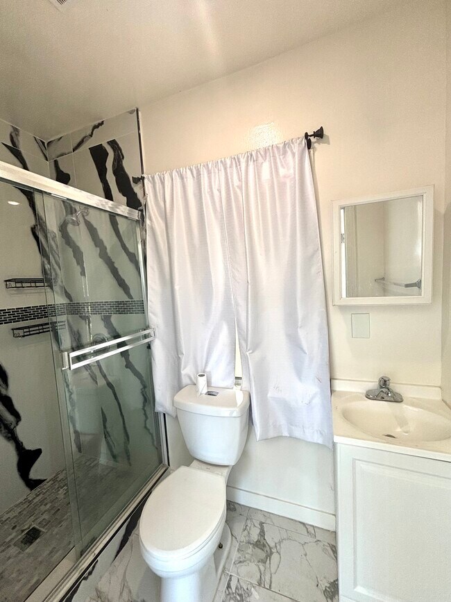 Foto del edificio - 2905 Van Buren Pl