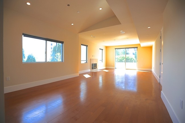Living Room - Larrabee Estates