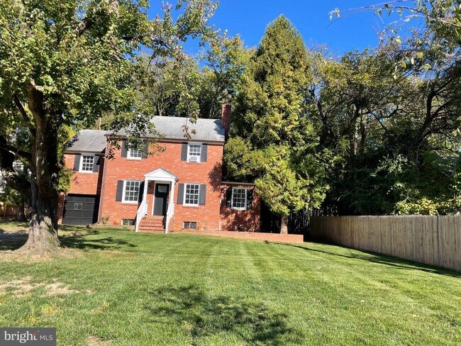 Foto del edificio - 5417 Hillery Way