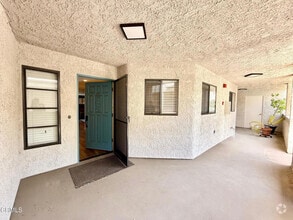 Building Photo - 615 Island View Cir