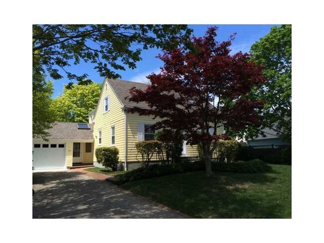 Foto del edificio - 244 N Fenner Ave