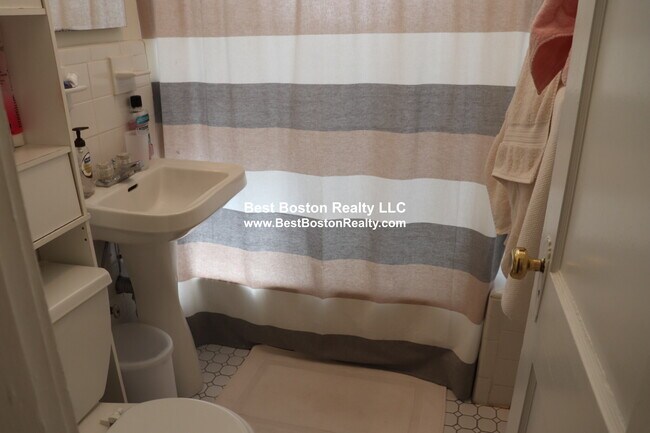 Foto del edificio - 89 Trowbridge St