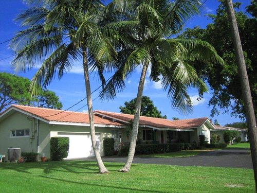 Foto del edificio - 872 W Tropical Way