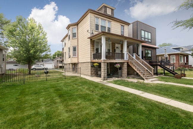 Building Photo - 1011 Lathrop Ave
