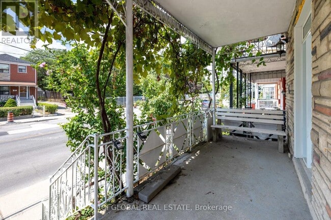 Photo du bâtiment - 475 Ossington Ave