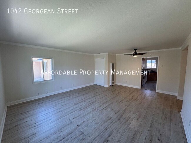 Foto del edificio - 1042 Georgean St