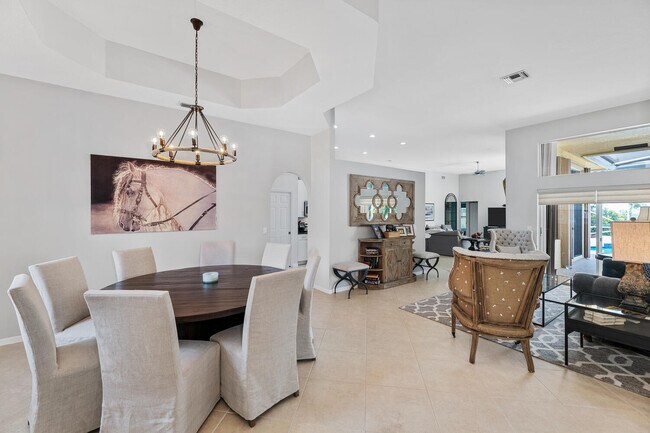 Foto del edificio - 15940 Canosa Ct
