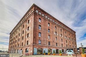 Foto del edificio - 1000 Fell St