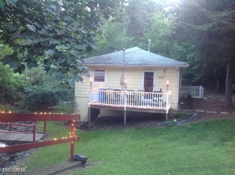 Primary Photo - 2 br, 1 bath House - 1296 Hwy 105