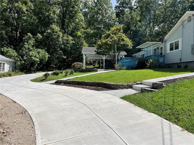 Building Photo - 1595 Bullard Rd