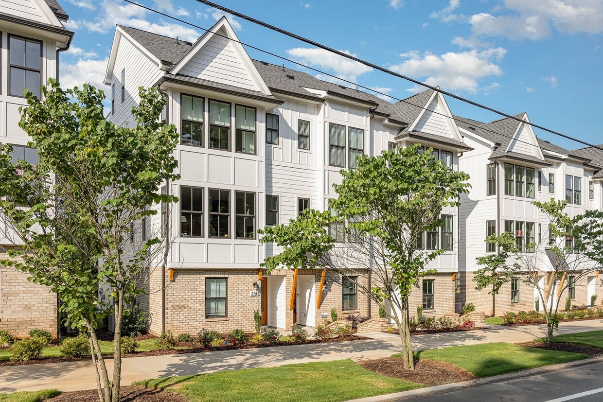 Primary Photo - Brand new townhome in West Charlotte