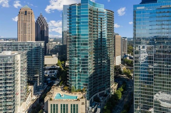 Building Photo - 1080 Peachtree St NE