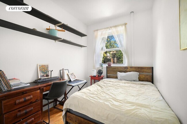 Foto del edificio - 339 2nd St