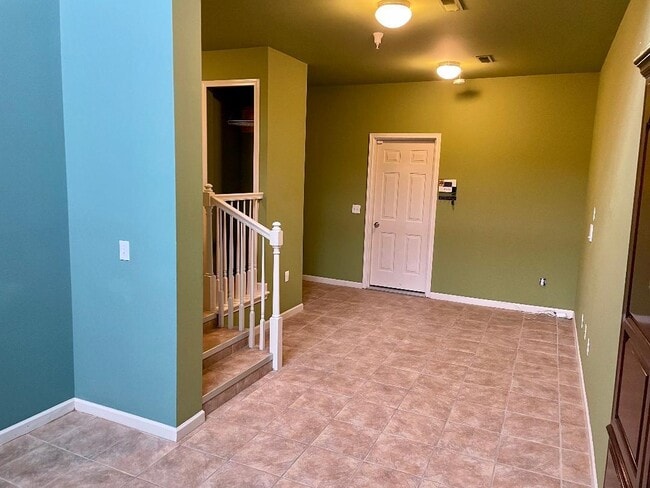 Building Photo - 3306 Hilton Rd