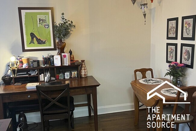 Foto del edificio - 918 Green Bay Rd