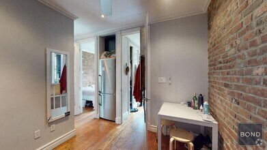 Building Photo - 234 Mott St