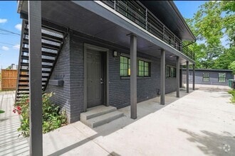 Building Photo - 6810 Del Rio St