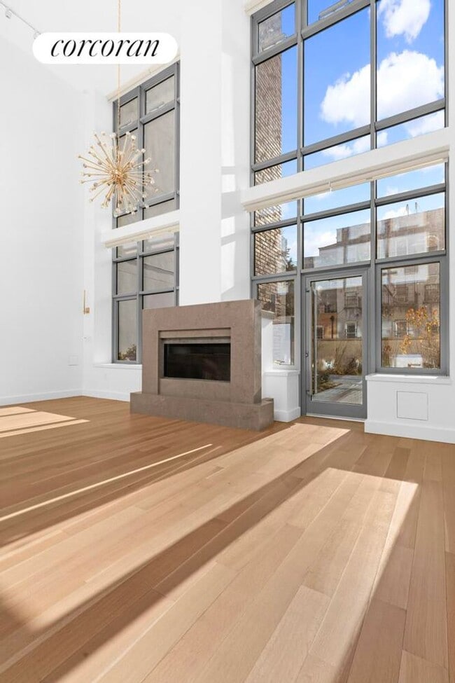 Building Photo - 24 Frost St