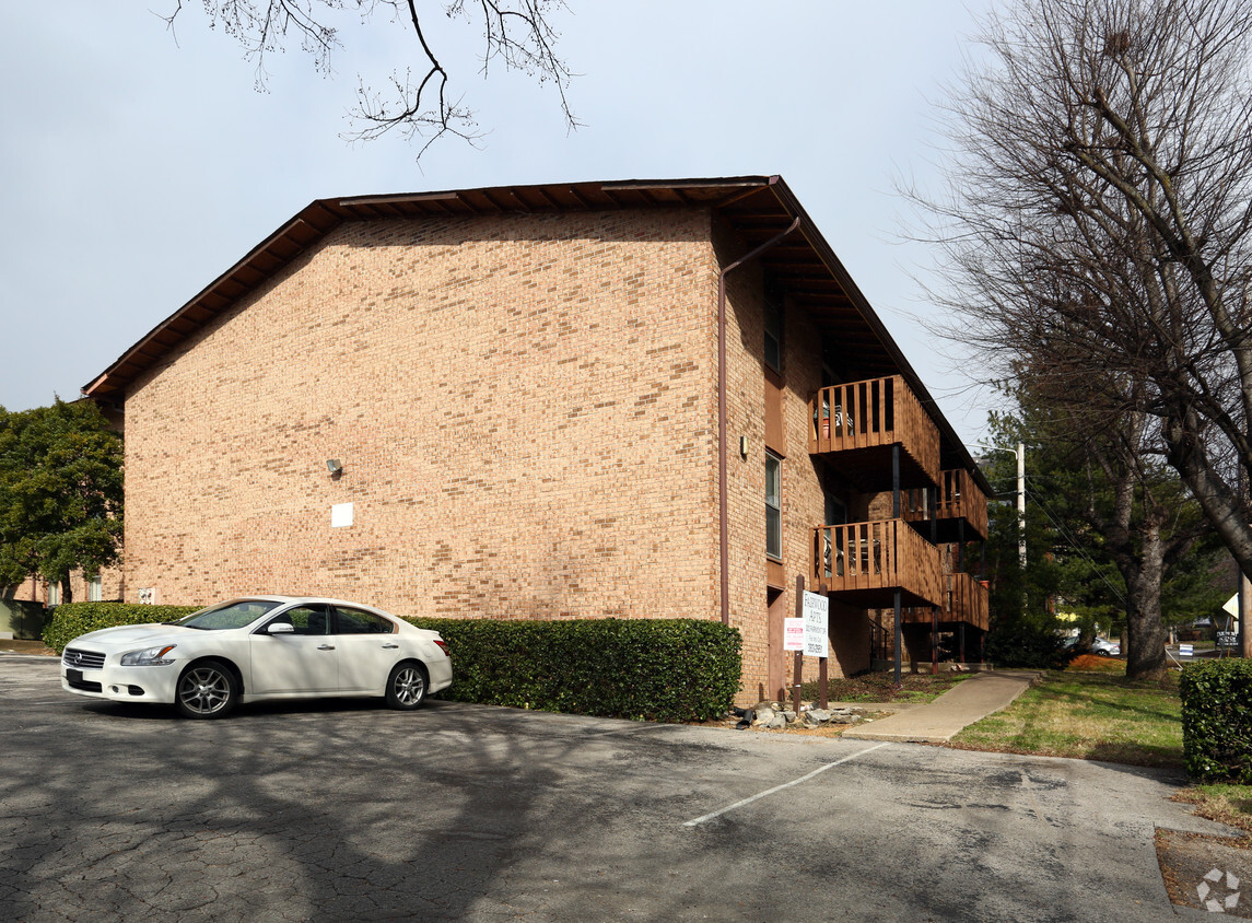 Side of Building - Fairwood Apartments