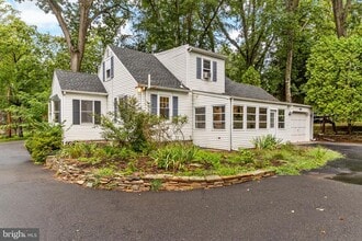 Building Photo - 43 Wilburtha Rd