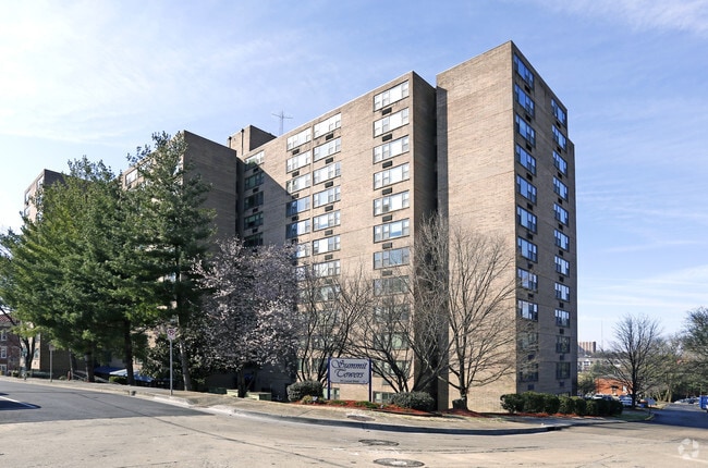 Picture of Summit Towers Rentals - Knoxville, TN | Apartments.com