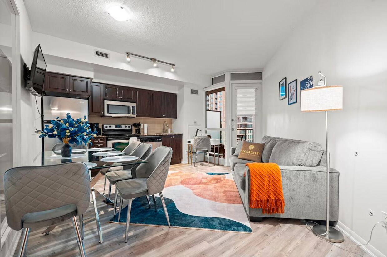 Photo principale - 215 Angelique St