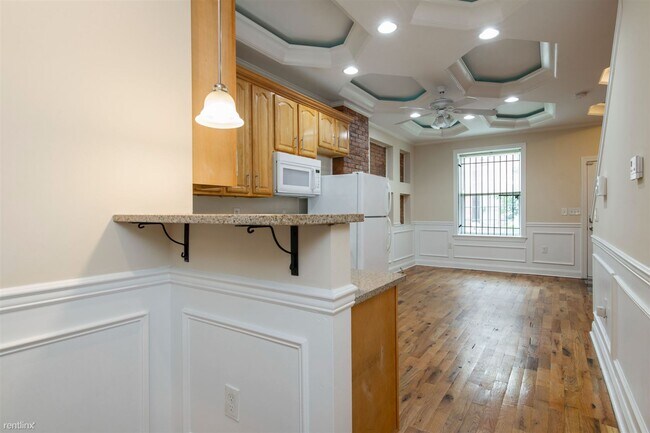 Foto del edificio - 4 br, 2 bath House - 1639 EDGLEY ST Unit 1