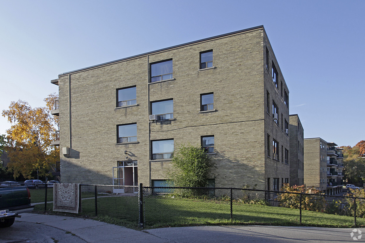 Photo du bâtiment - 5-6 Crown Hill Pl