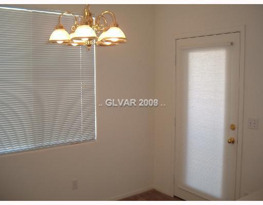 Building Photo - *VERY NICE CONDO IN GATED COMMUNITY !