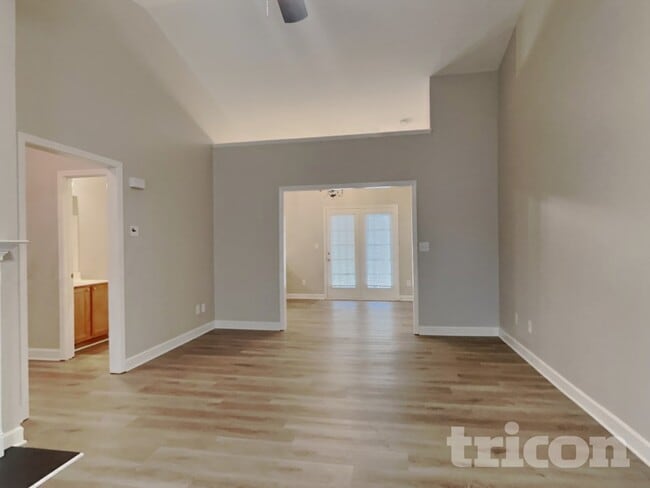 Foto del edificio - 409 Barnsdale Ridge Rd