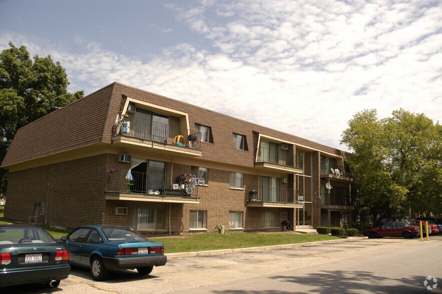 Timber Lake Apartments Rentals West Chicago, IL