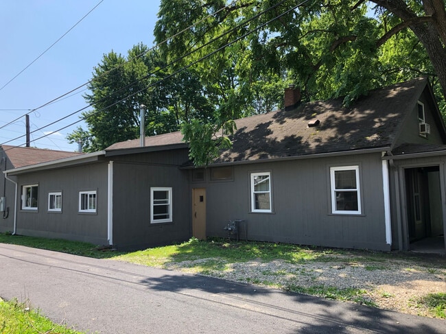 Building Photo - 210 S Hutchinson Ave