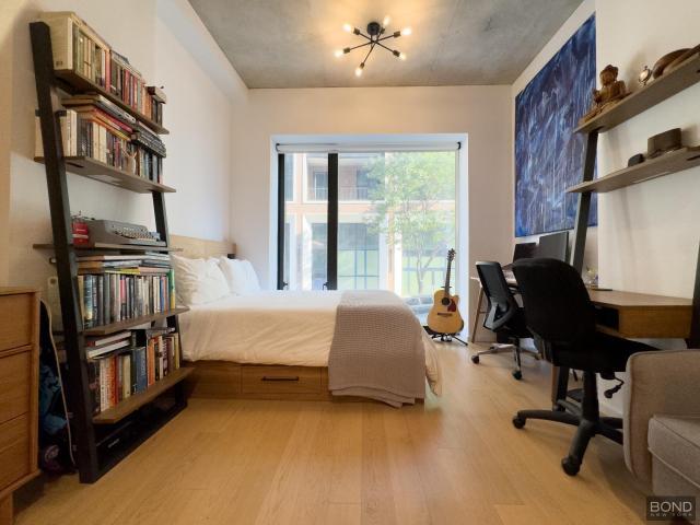 Foto del edificio - 0 bedroom in Brooklyn NY 11201