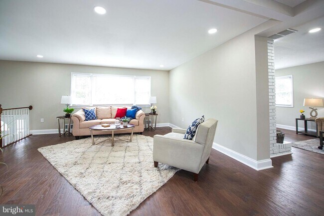 Foto del edificio - 308 Heyse Ct