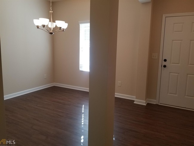 Building Photo - 4895 Clarkstone Dr