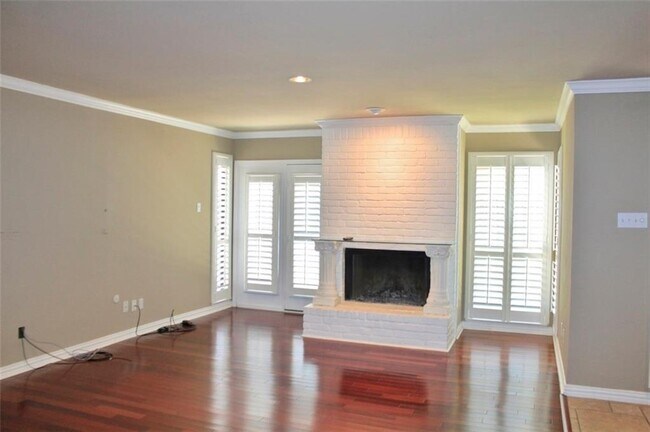 Foto del edificio - 3319 Bristol Rd