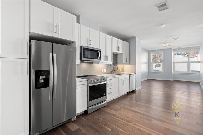 Apt 503 - 125 Babcock St