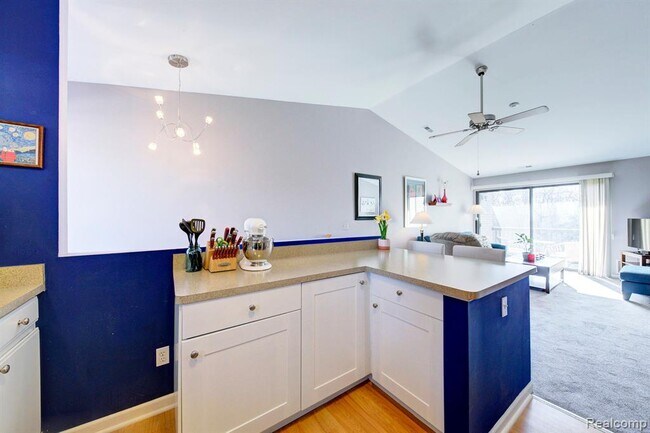 Building Photo - 42793 Lilley Pointe Dr