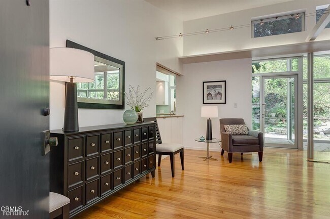 Foto del edificio - 3 br, 3 bath House - 1040 Stoneridge Dr