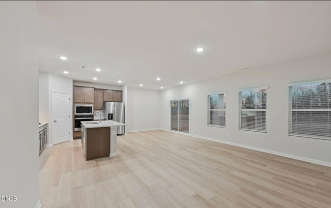 Building Photo - 540 Bridger Dr