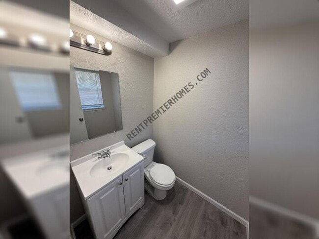 Photo - 1425 Marydale Ave House